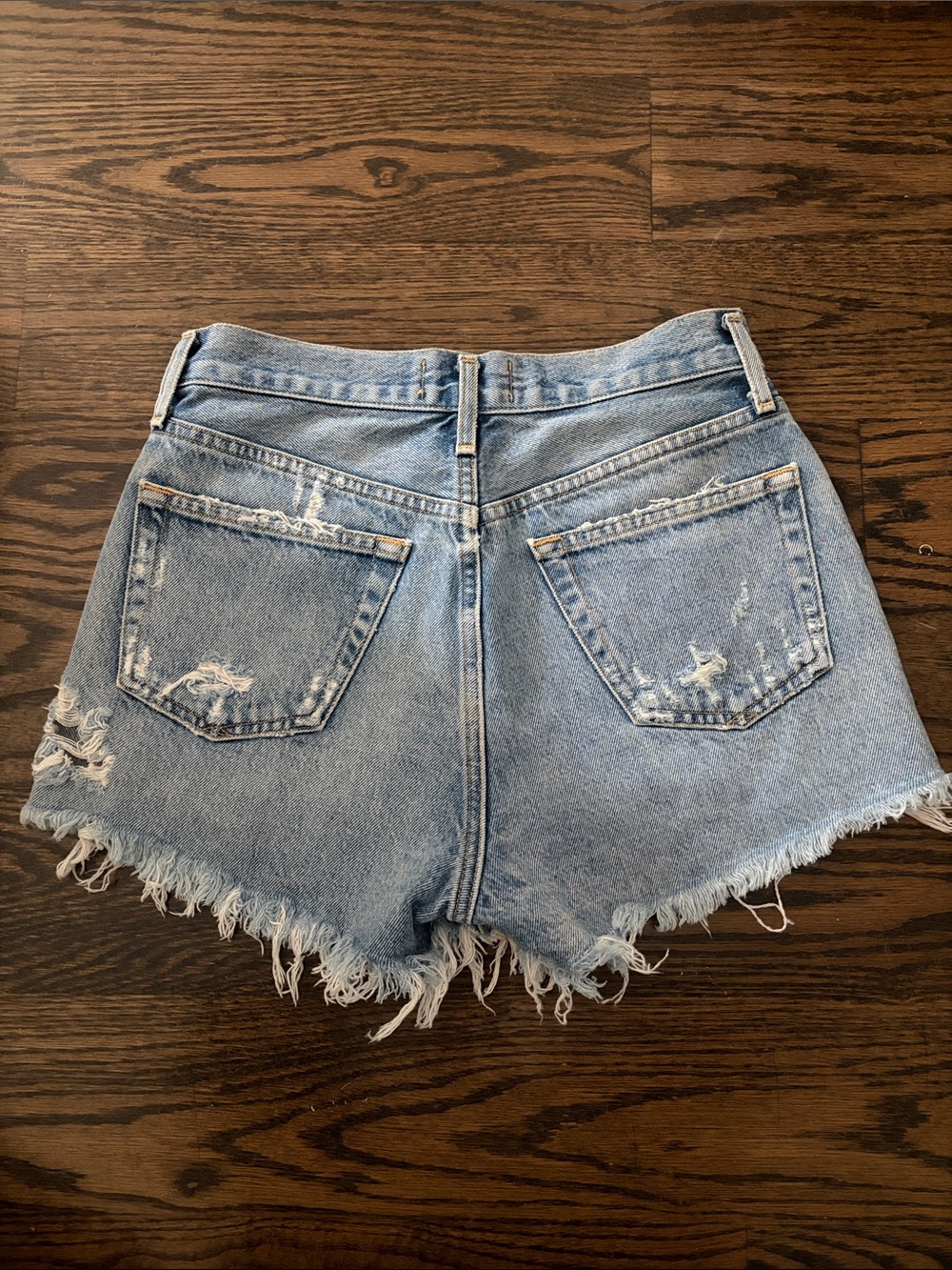 Agolde Parker Vintage Cutoff Denim Shorts in color Swapmeet - Picture 3 of 6